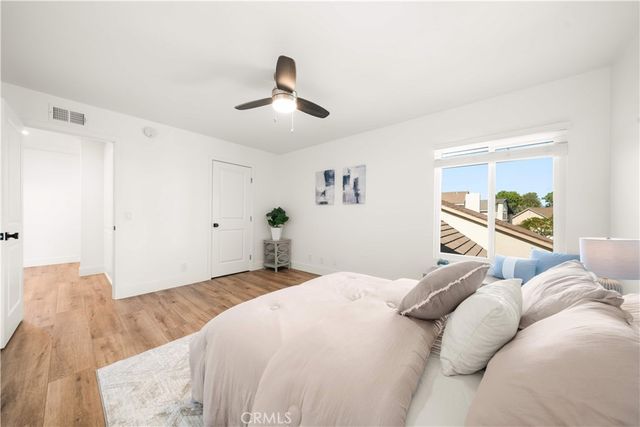 17 Blazing Star, Irvine, CA 92604