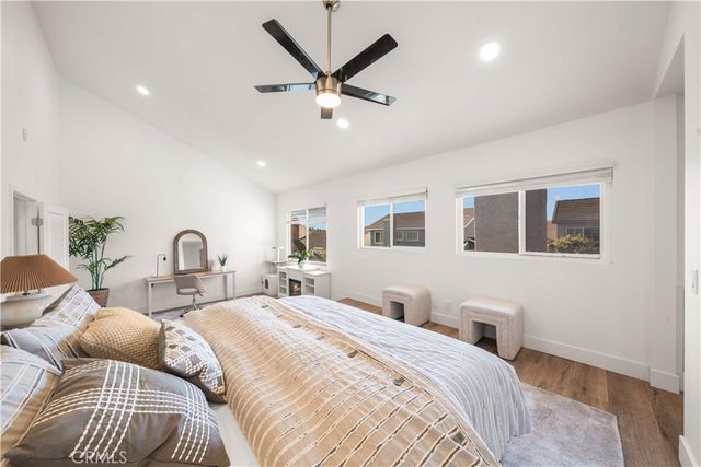 17 Blazing Star, Irvine, CA 92604