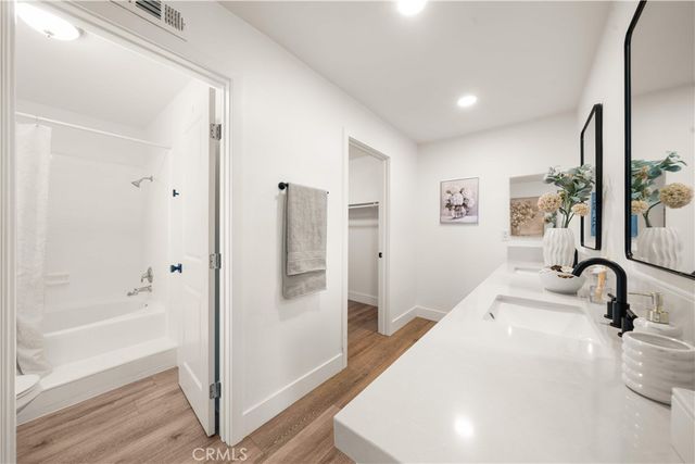 17 Blazing Star, Irvine, CA 92604