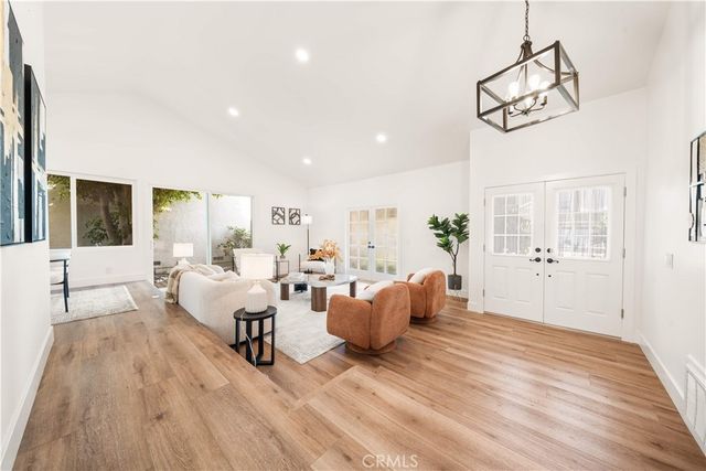 17 Blazing Star, Irvine, CA 92604