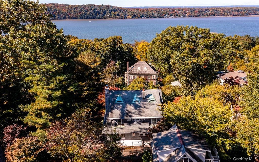 42 Southlawn Avenue, Dobbs Ferry, NY 10522 — exterior