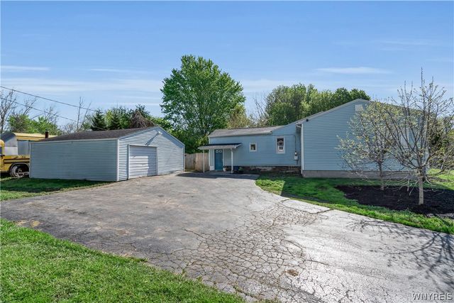 5565 Ridge Road, Newfane, NY 14094