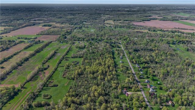 5565 Ridge Road, Newfane, NY 14094