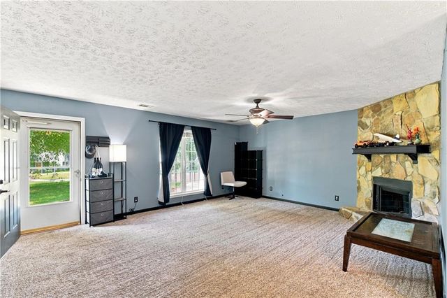 105 Gwenellen Drive, Locust Grove, GA 30248