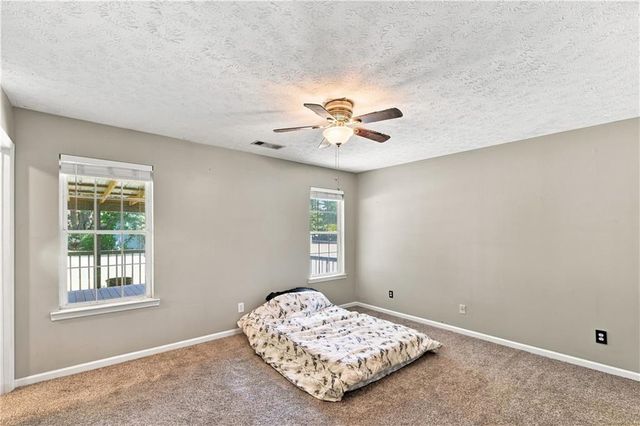 105 Gwenellen Drive, Locust Grove, GA 30248