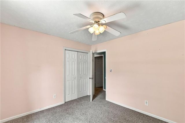 105 Gwenellen Drive, Locust Grove, GA 30248
