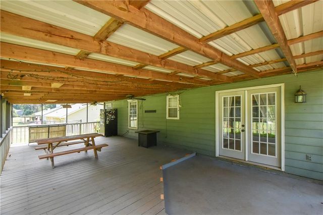 105 Gwenellen Drive, Locust Grove, GA 30248