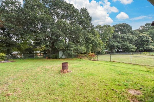 105 Gwenellen Drive, Locust Grove, GA 30248