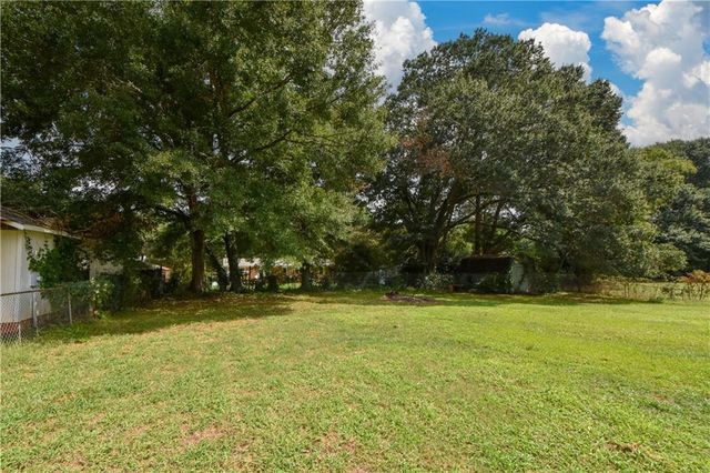 105 Gwenellen Drive, Locust Grove, GA 30248