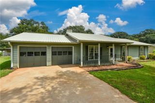 105 Gwenellen Drive, Locust Grove, GA 30248