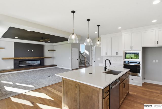 16624 Abigail Street, Bennington, NE 68007