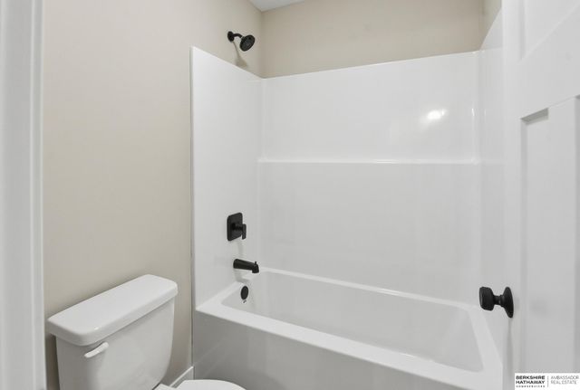 16624 Abigail Street, Bennington, NE 68007