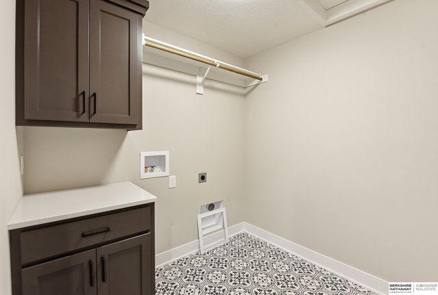 16624 Abigail Street, Bennington, NE 68007