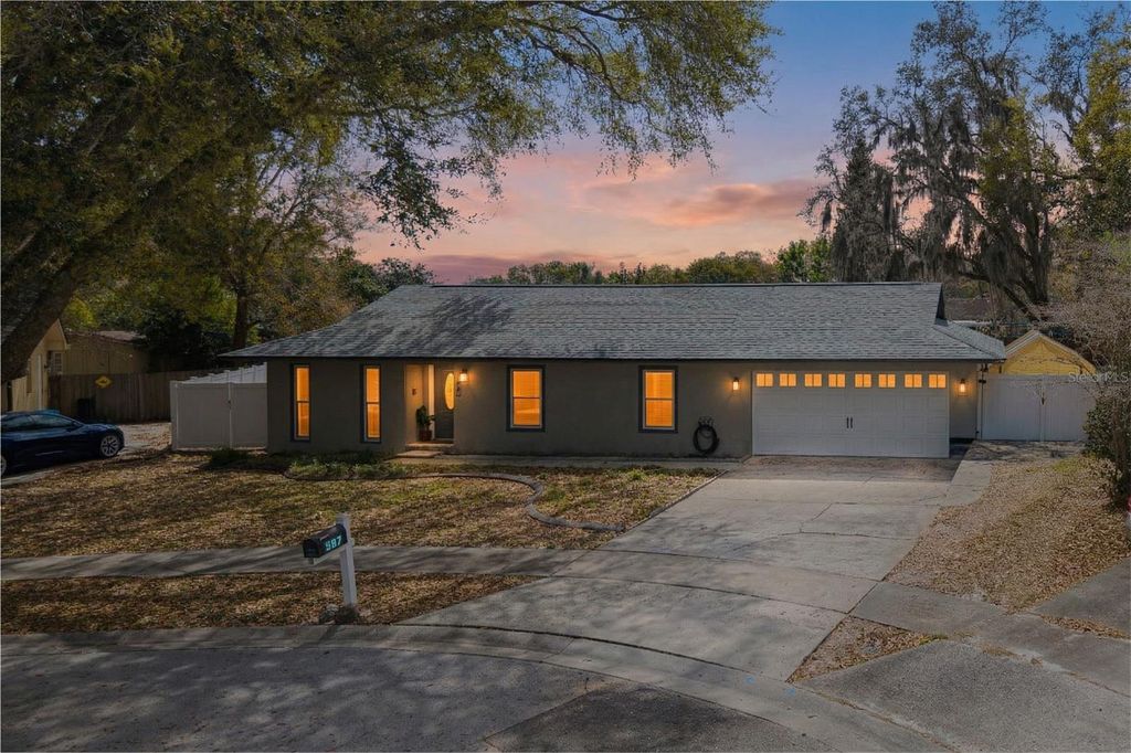 Image 1 of property listing at 587 WALDEN COURT, Winter Springs, FL 32708