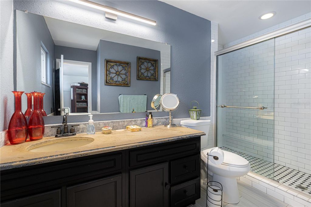 Image 13 of property listing at 587 WALDEN COURT, Winter Springs, FL 32708