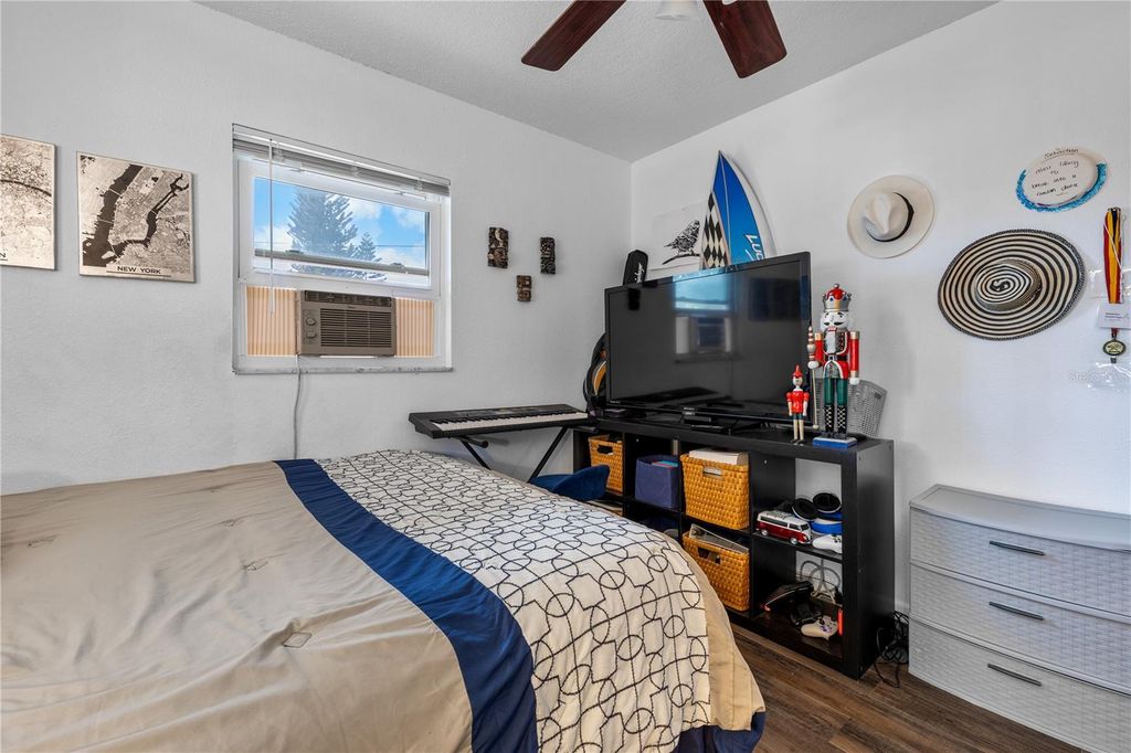 Image 17 of property listing at 587 WALDEN COURT, Winter Springs, FL 32708