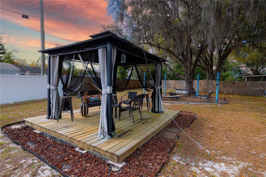 Image 24 of property listing at 587 WALDEN COURT, Winter Springs, FL 32708