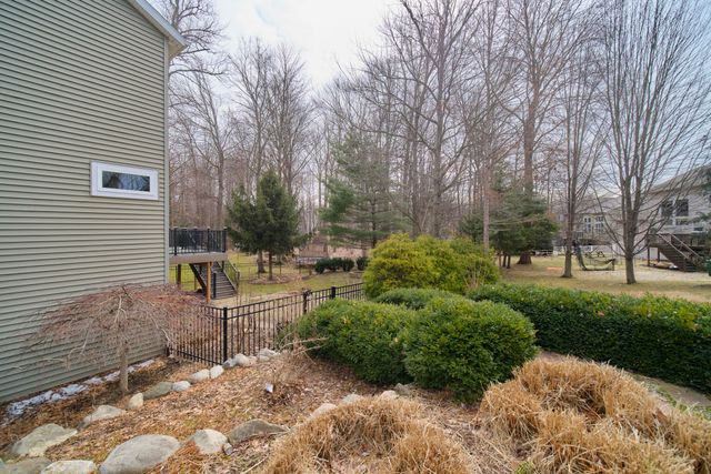 13420 Patchin Drive, Nunica, MI 49448