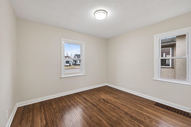 4810 Dupont Avenue N, Minneapolis, MN 55430