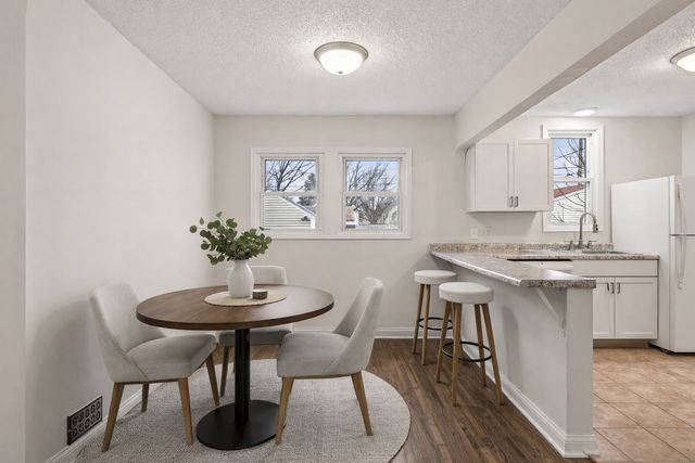 4810 Dupont Avenue N, Minneapolis, MN 55430