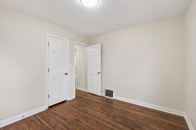 4810 Dupont Avenue N, Minneapolis, MN 55430