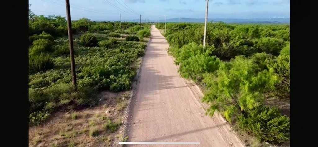 Image 20 of property listing at 00 Gas Plant Rd, Robert Lee, TX 76903