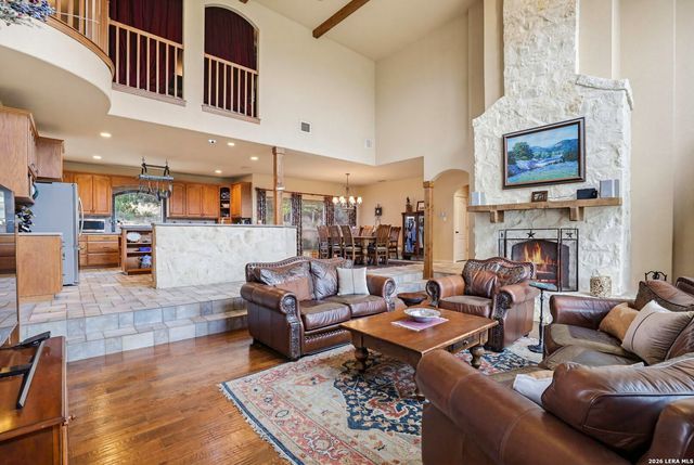 3605 Running Spgs, San Antonio, TX 78261