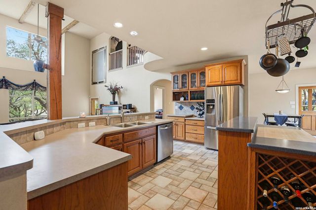 3605 Running Spgs, San Antonio, TX 78261