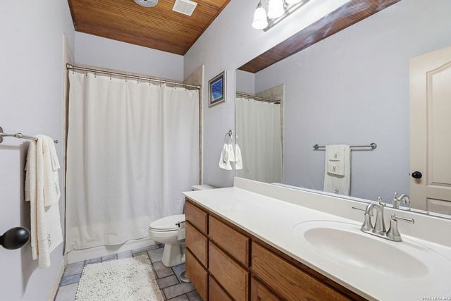 3605 Running Spgs, San Antonio, TX 78261