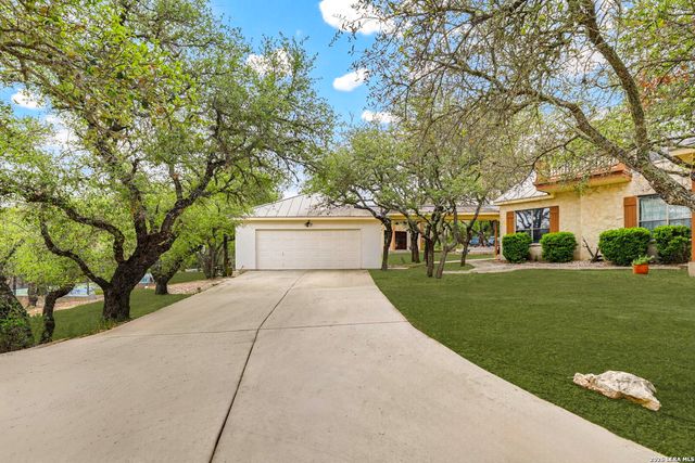 3605 Running Spgs, San Antonio, TX 78261