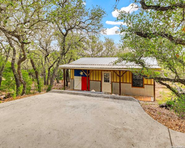 3605 Running Spgs, San Antonio, TX 78261