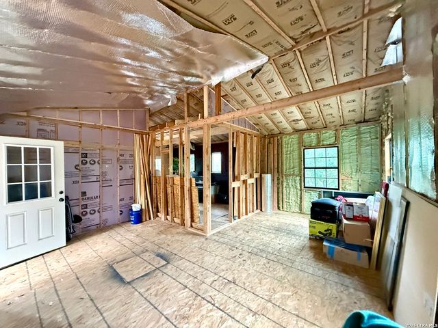 3605 Running Spgs, San Antonio, TX 78261