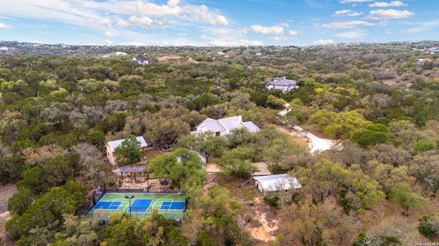 3605 Running Spgs, San Antonio, TX 78261