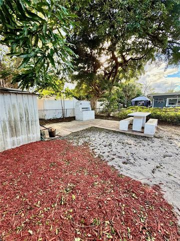 518 NW 47th Ct, Oakland Park, FL 33309