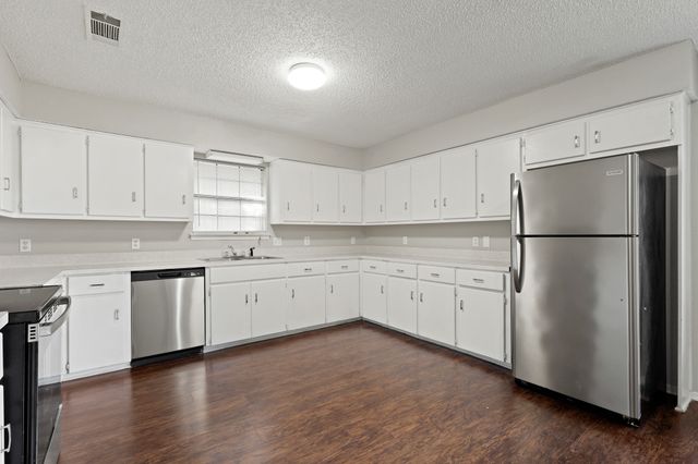 208 Jouette Street, Farmersville, TX 75442