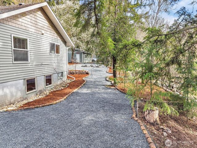 1819 Sunnyside Boulevard, Lake Stevens, WA 98258