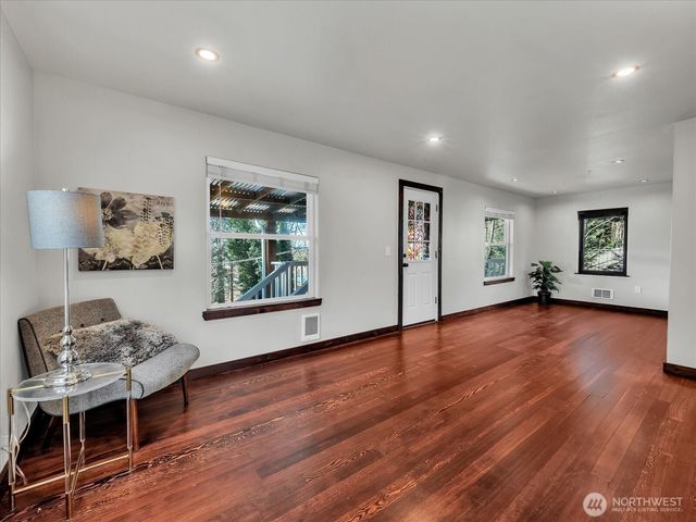 1819 Sunnyside Boulevard, Lake Stevens, WA 98258