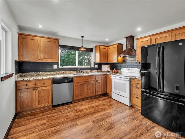 1819 Sunnyside Boulevard, Lake Stevens, WA 98258
