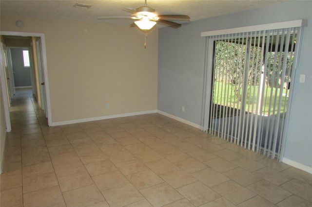 1611 Chippawa Lane, Pasadena, TX 77504