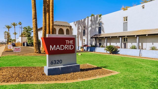 6320 N 16th Street 19, Phoenix, AZ 85016