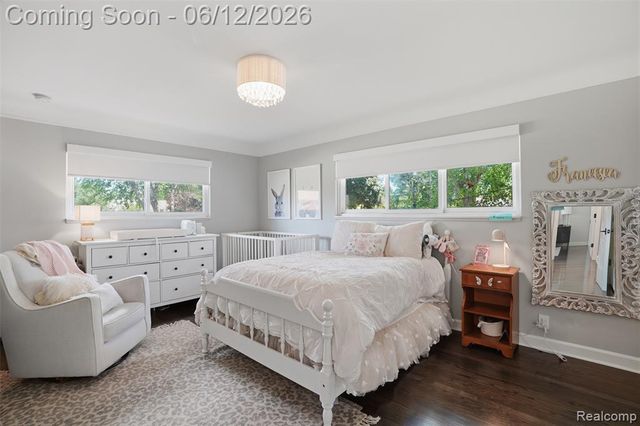 6998 Meadowlake Road, Bloomfield Hills, MI 48301