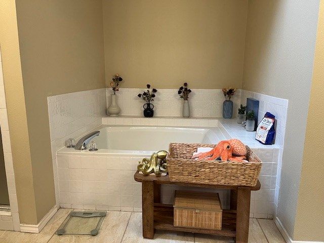 3310 Wedgewood St, Midland, TX 79707