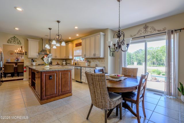 24 Orsaf Lane, Bayville, NJ 08721