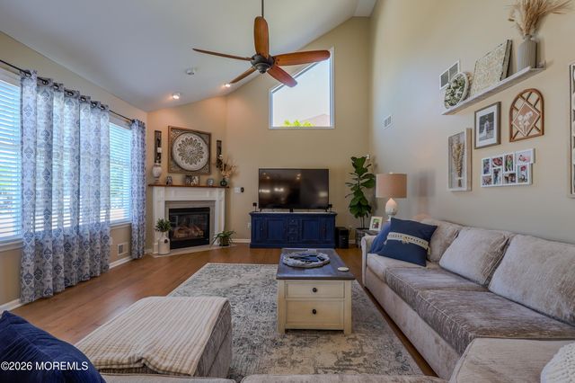 24 Orsaf Lane, Bayville, NJ 08721