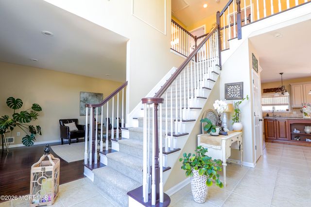 24 Orsaf Lane, Bayville, NJ 08721