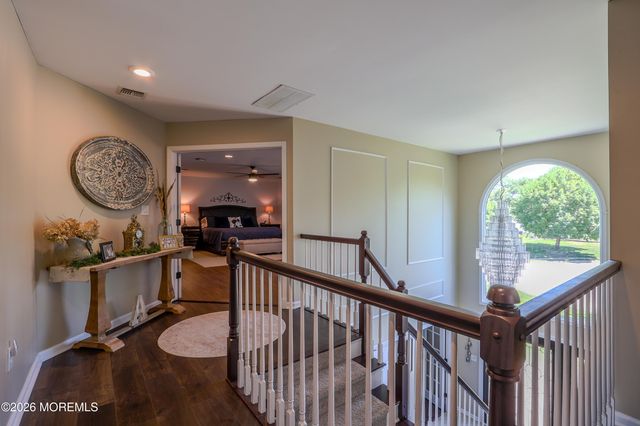 24 Orsaf Lane, Bayville, NJ 08721