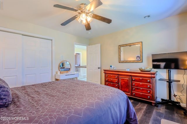 24 Orsaf Lane, Bayville, NJ 08721