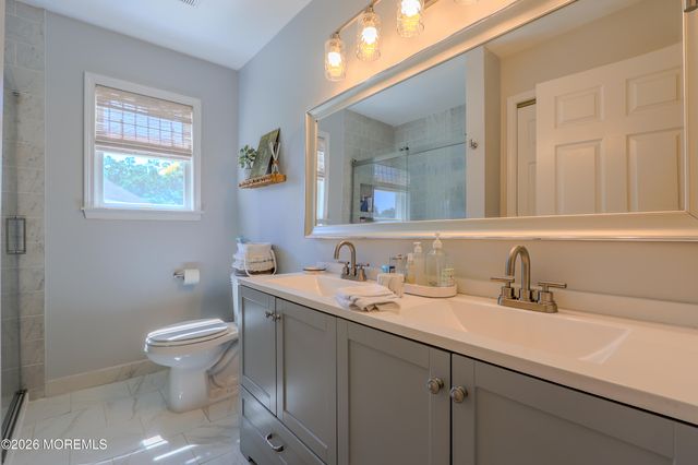 24 Orsaf Lane, Bayville, NJ 08721