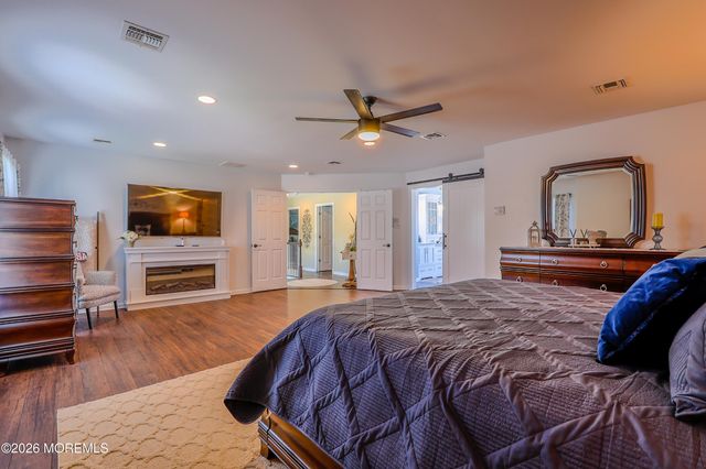 24 Orsaf Lane, Bayville, NJ 08721