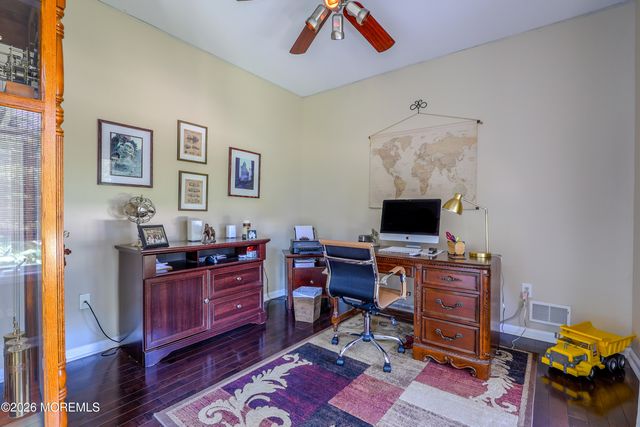 24 Orsaf Lane, Bayville, NJ 08721